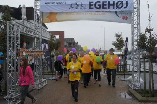 Heidi, meget symbolsk, i front for ''Fighterne''.